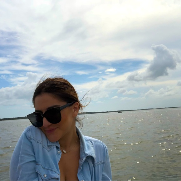 Meet your Posher, Victoria - Picture 1 of 1